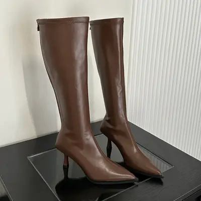 Image de Bottines élégantes à talons hauts femme