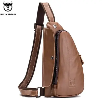 Image de Sac de Poitrine en Cuir pour Hommes - Élégant & Pratique
