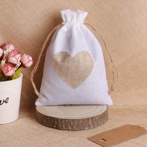 Image de Sacs en Jute Cœur - Lot de 10 pour Cadeaux & Fêtes