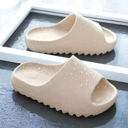Imagen de Zapatillas de Verano para Hombres y Mujeres con Suela de Nube Suave, Sandalias de Playa de Eva, Diseño Moderno y Cómodo para Uso Diario