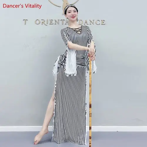 Image de Robe de Danse du Ventre Élégante en Soie dorée avec Paillettes