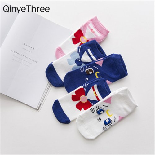Zdjęcie Śliczne Skarpetki Sailor Moon – Miękkie i Oddychające