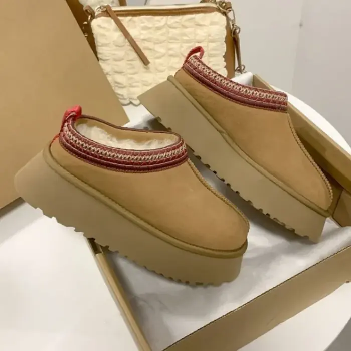Image de Pantoufles Hiver Femme - Confort & Chaleur en Peluche