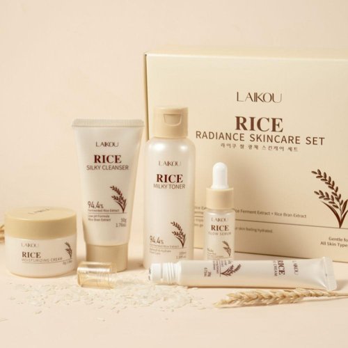Set per la cura della pelle con lucentezza del riso Idrata idratare Rassodante Dissolvenza linee sottili Detergente liscio Tonico Siero Crema per gli occhi Set di crema all'essenza