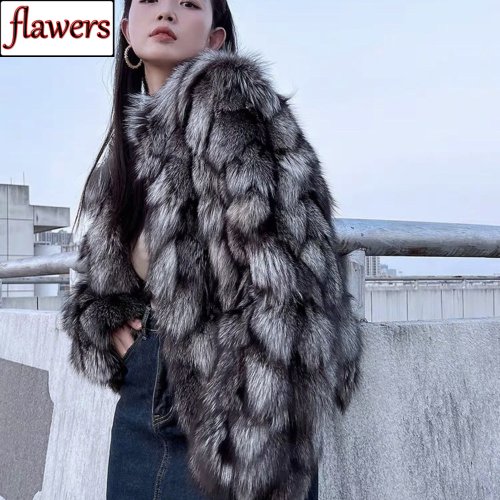 Image of Luxury Women's Winter Outdoor Real Fox Fur Coat – Natural Warm 100% Genuine Fox Fur Overcoat for Elegant Female Fashion
