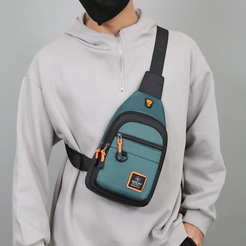 Immagine di Borsa da Petto Uomo in Nylon Leggera e Resistente – Borsa a Tracolla Piccola per Ciclismo, Sport all'Aperto, Viaggi e Uso Quotidiano con Scomparto per Telefono