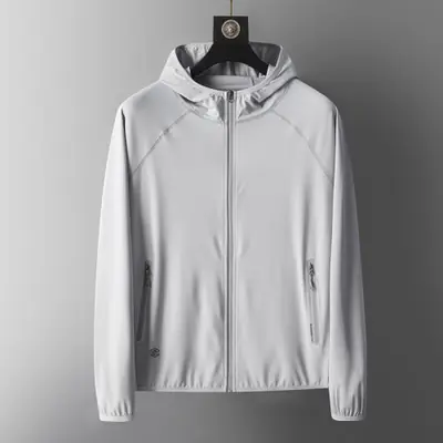 Image de Veste UV Légère à Capuche - Protection Solaire Été