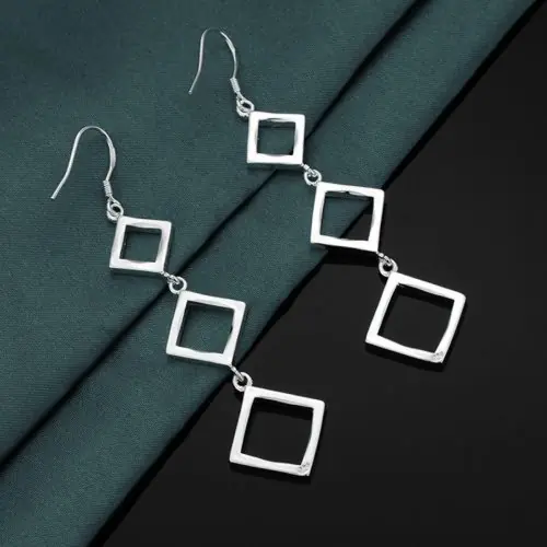 Image de Boucles d'oreilles élégantes en argent 925