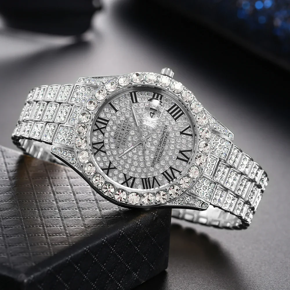 Bild von Luxus Golduhr mit Diamant-Blings für Herren – Elegante Quarzuhr als Geschenk