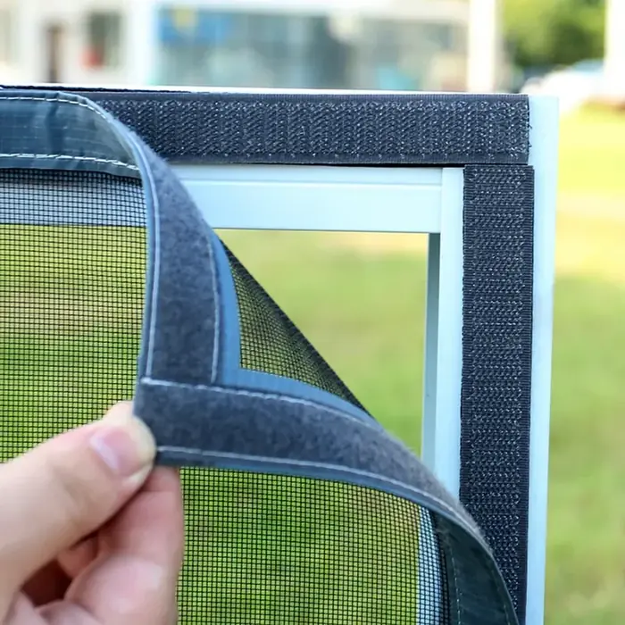 Image de Moustiquaire Auto-Adhésive Réutilisable - Protection Anti-Moustiques