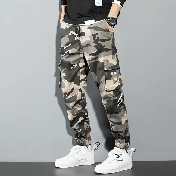 Image de Pantalons Cargo Camouflage Homme - Style Y2K & Streetwear