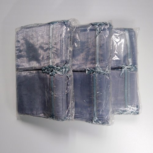 Immagine di 100 Sacchetti Regalo in Organza Grigio, Dimensioni 9x12, 10x15, 13x18, 15x20 cm – Ideali per Matrimoni, Compleanni, Natale e Regali di Gioielli