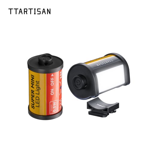 Immagine di Luce LED Mini Portatile con Supporto Magnetico per Video e Fotografia - 0,5W, 3000K/4500K/6000K, CRI 95, Batteria 300mAh, Stile Reteo Film