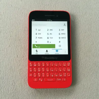 Image de BlackBerry Q5 Débloqué - Clavier QWERTY, 4G LTE, 2GB RAM