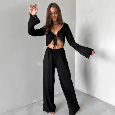 Image de Pyjama Femme Col V Tricoté Élégant & Confortable