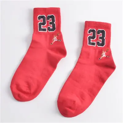 Image de Chaussettes de Basket Respirantes Étoiles & Numéros Chanceux