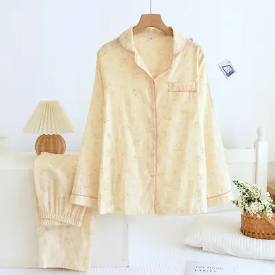 Image de Pyjama Japonais Rayé Femme - Confort & Style