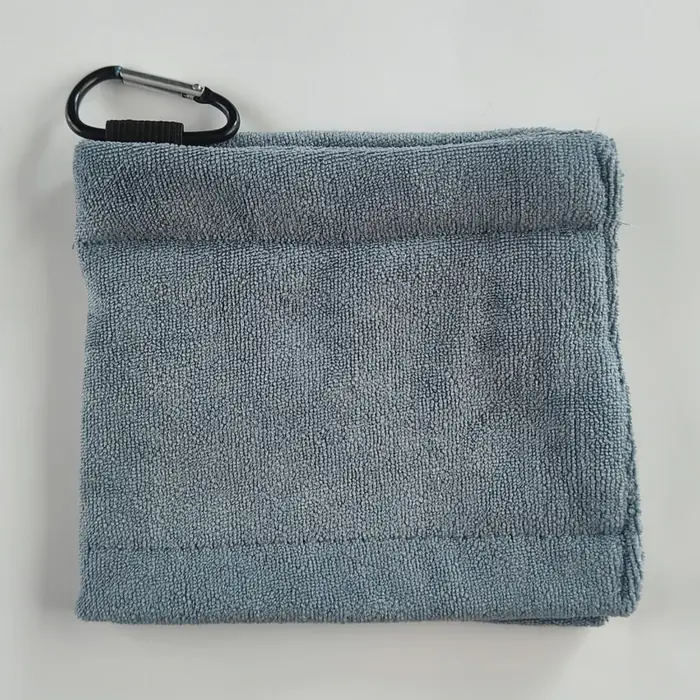 Image de Serviette microfibre golf avec mousqueton - Nettoyage rapide et efficace