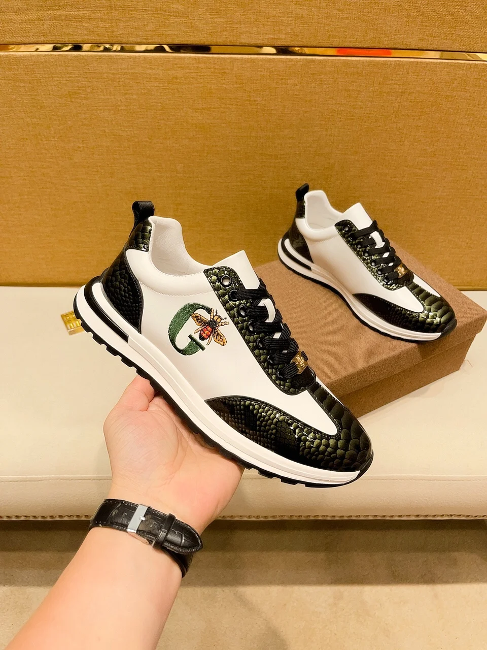 Image of Luxury Italian Men's Casual Sneakers with Bee Design - Genuine Leather Classic Sports Shoes for Business and Everyday Wear