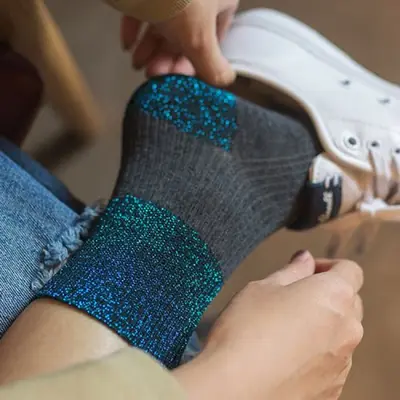 Image de Chaussettes Élégantes Femme - Coton Coréen Soie Brillante Or & Argent
