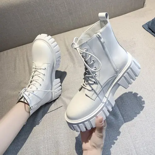 Image de Bottes en Cuir Femme - Confort & Style 2024