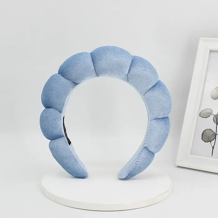 BLEU CLAIR