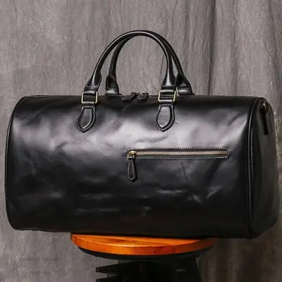 Image de Sac de Voyage en Cuir Vintage - Grand Format & Élégant