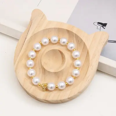 Image de Planche de Création de Bijoux en Bois - Présentoir Artisanal