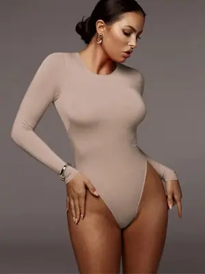 Image de Body Femme Manches Longues - Style Sexy & Décontracté