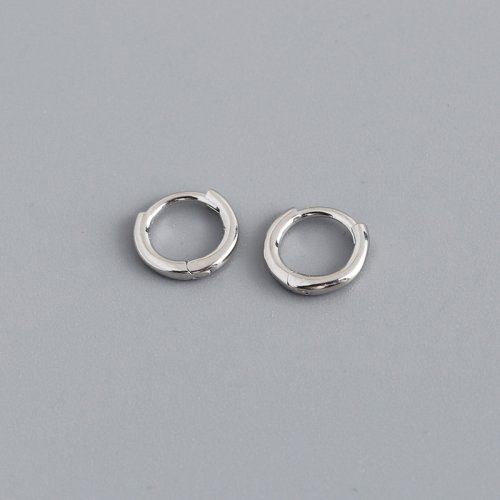 Immagine di Orecchini Huggies in Argento Sterling 925 - Design Minimalista