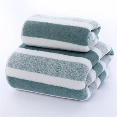 Image de Serviette de Bain Rapide Séchage - Douce & Absorbante