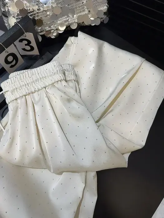 Image de Pantalon Large à Strass Tendance 2026