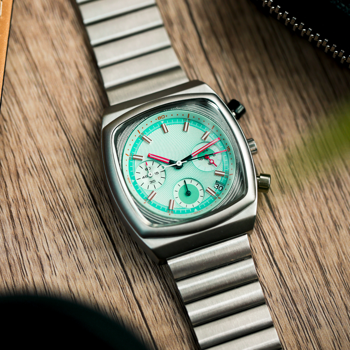Image de Montre carrée Ciloa femme élégante et légère