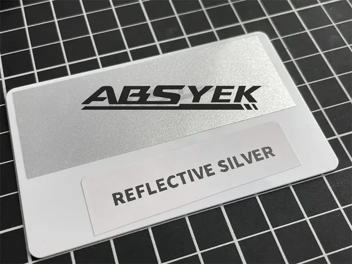 Réfléchissant argent