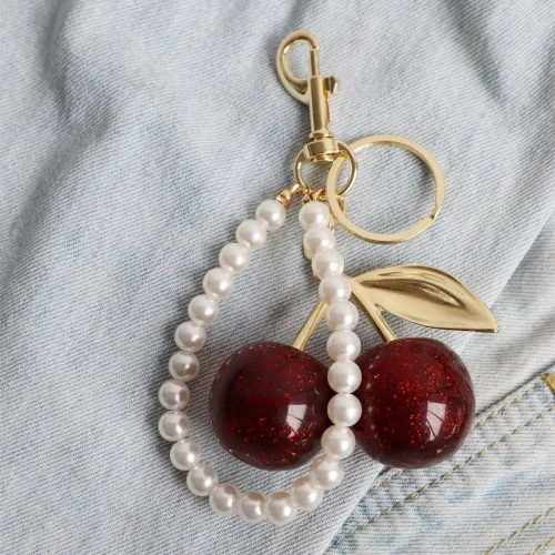 Afbeelding van 1pc chique zwart/rode kers sleutelhanger met sprankelende hars hanger, mode damestas decoratie charme sleutelhanger DIY accessoires