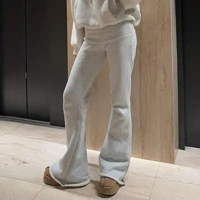 Image de Pantalon Flare Hotties Femme - Style Streetwear Hiver