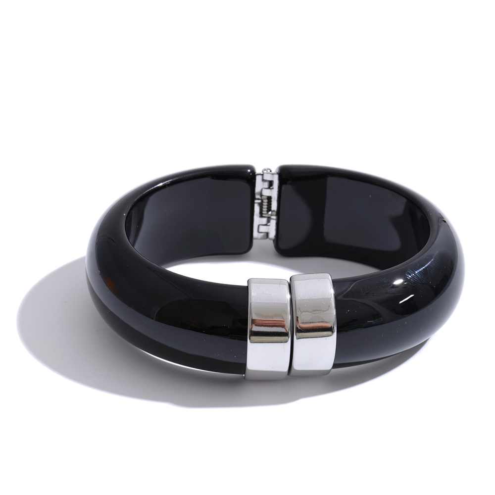 Bild von Farbenfroher Acryl-Armband mit Edelstahl – Trendiger Armreif für Frauen