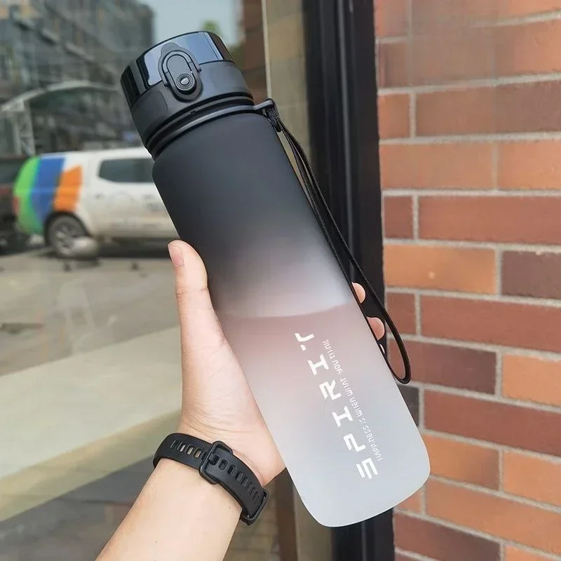 Afbeelding van 500 ml/650 ml/1000 ml Sport Waterfles Lekvrije Kleurrijke Plastic Beker Drinken voor Outdoor Reizen Draagbare Gym Fitness Kannen