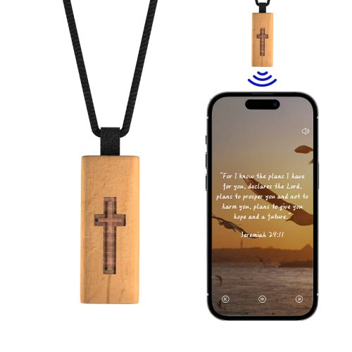 Zdjęcie Krzyż z NFC – Religijny Naszyjnik z Codziennym Wersetem Biblijnym