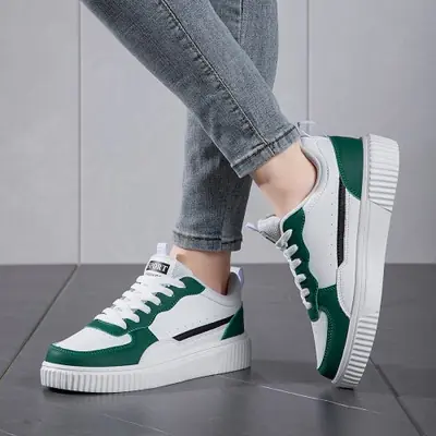 Image de Baskets Hommes Été Blanches Respirantes & Antidérapantes