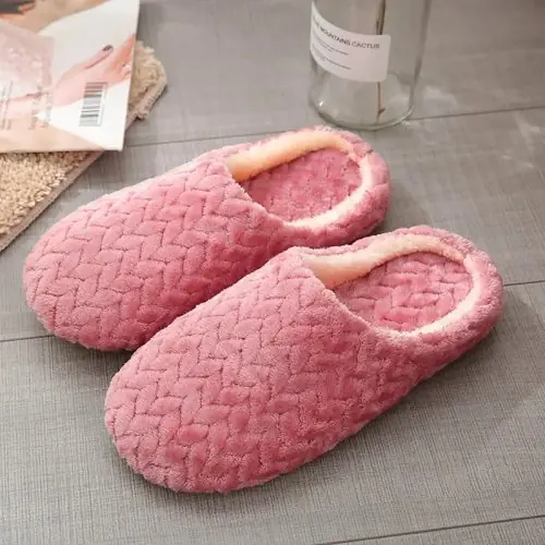 Image de Pantoufles Moelleuses Unisexe - Confort Hiver & Automne