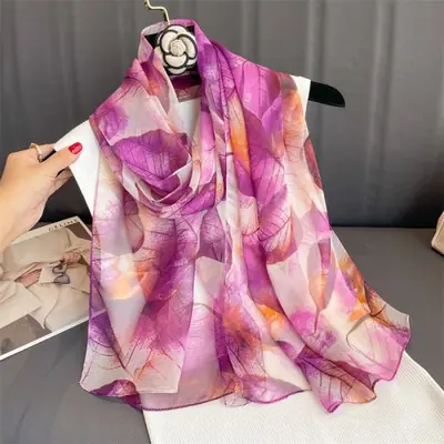 Image de Écharpe de Plage Luxe Soie - Foulard Femme Été 2023