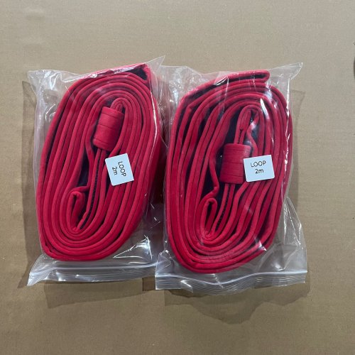 2 correas rojas