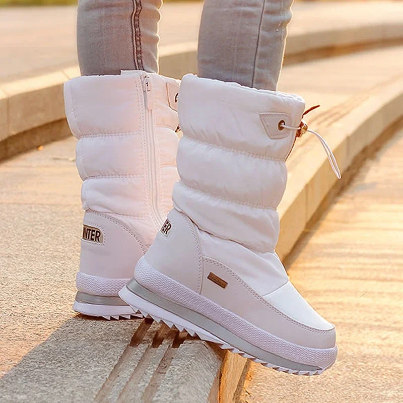 Bild von Weiße Damenstiefel aus wasserdichtem Gummi mit warmem Plüschfutter – Rutschfeste Plattform-Schneestiefel für kalte Wintermonate, Übergröße bis 42