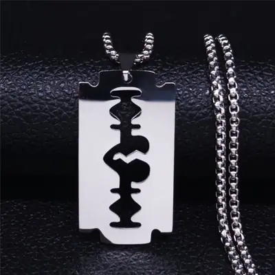 Image de Collier Gothique Lame de Rasoir - Noir & Acier Inoxydable