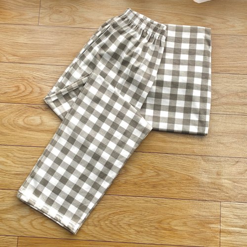 Image of Comfortable Knitted Cotton Men's Plaid Sleep Pants – Loose Fit, Breathable Long Lounge Bottoms for Relaxation and Sleep