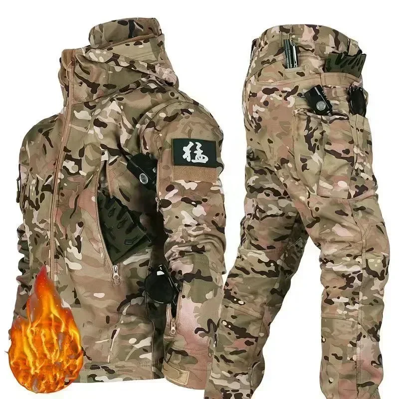 Immagine di Tuta Tattica Camouflage Uomo 5XL - Calda e Resistente per Inverno