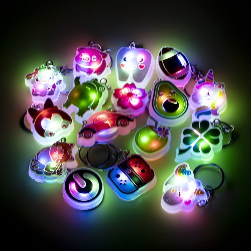 Imagen de 1 Uds llaveros LED recién llegado lindo unicornio Joystick cerdo flor gato vaca llavero luminoso accesorios para coche mujeres hombres regalos clave