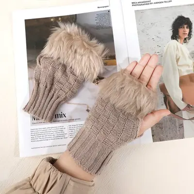 Image de Gants Hiver Fausse Fourrure Femme - Chauds & Sexy