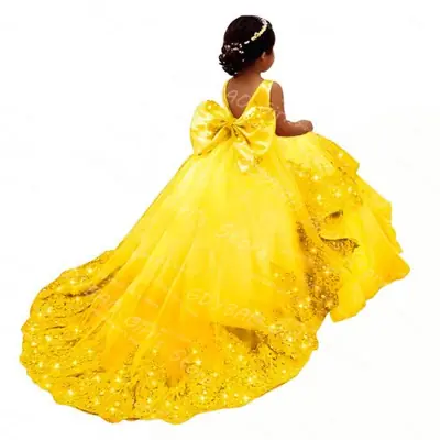Image de Robe Princesse Bleu Ciel avec Traîne - Dentelle Perlée & Fleurs
